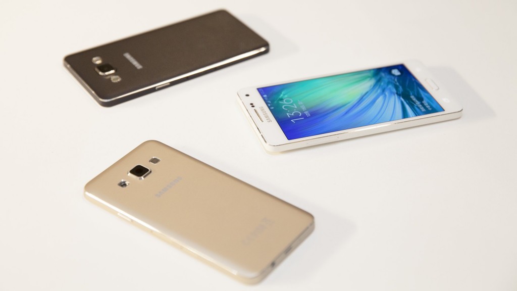 Review Smartphone Galaxy A3 dan A5_2