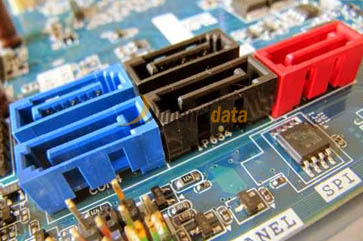 Slot SATA - Komponen Dalam Motherboard Komputer